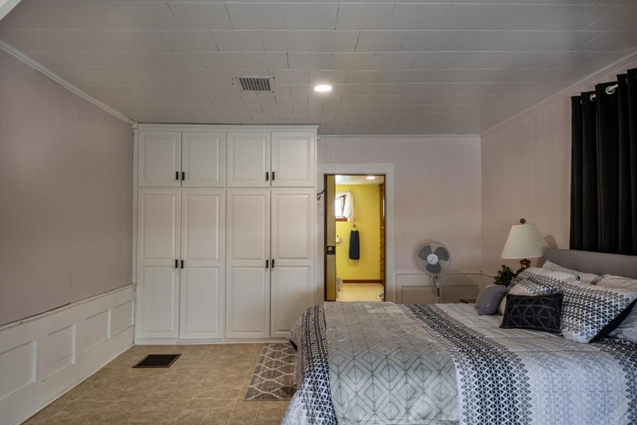 Weaver Ridge Manor Vila Millersburg Exterior foto