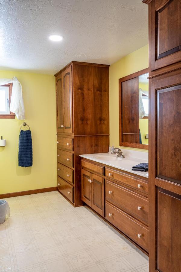 Weaver Ridge Manor Vila Millersburg Exterior foto