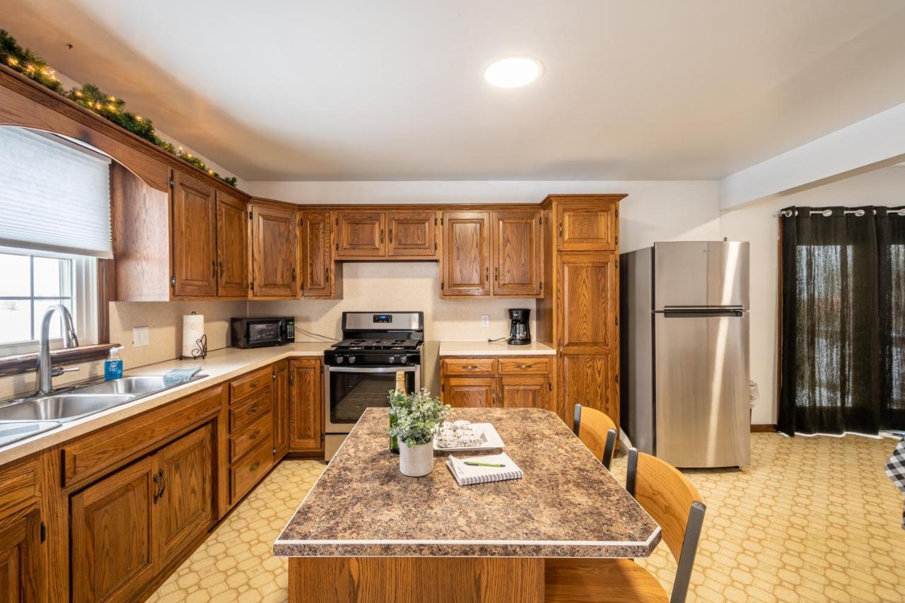 Weaver Ridge Manor Vila Millersburg Exterior foto